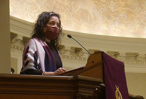 Head of School Allison Gaines Pell speaks from the podium at the 2021 Holiday Festival.