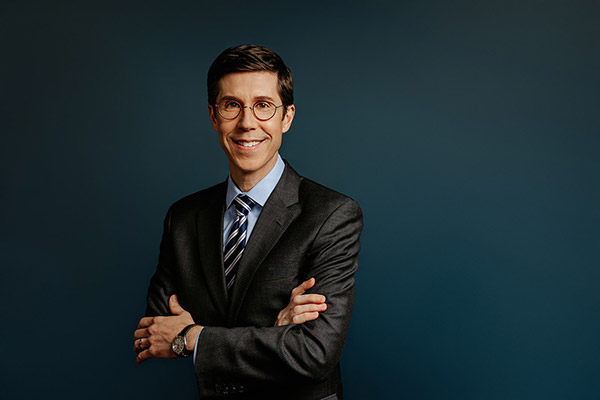 A portrait photo of Mayor Brett Smiley